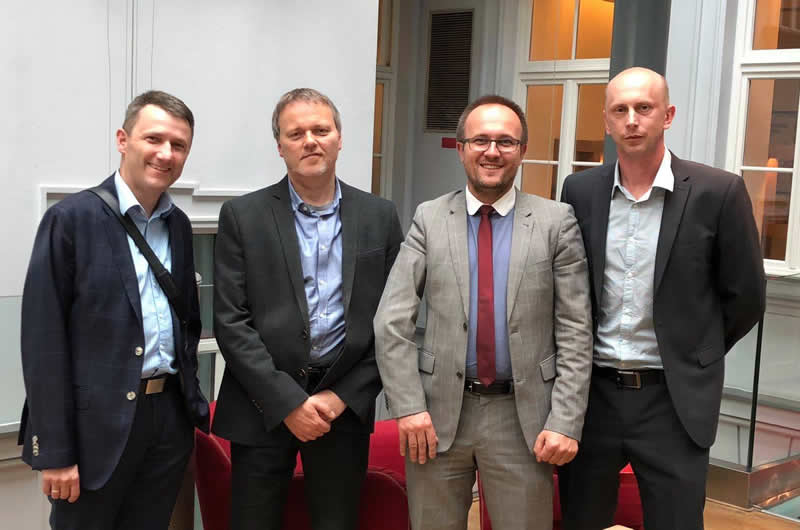 Read more about the article Związek Zawodowy Pracowników Farmacji podjął współpracę z Pharmacy Defence Assosiacion (PDA) z Wielkiej Brytanii.