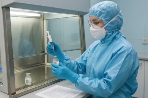 Read more about the article Mieszanie cytostatyków: Precyzja i bezpieczeństwo